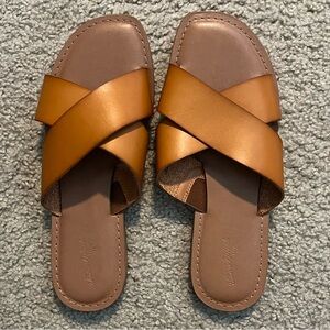 Universal Thread cognac slip on sandals, size 8